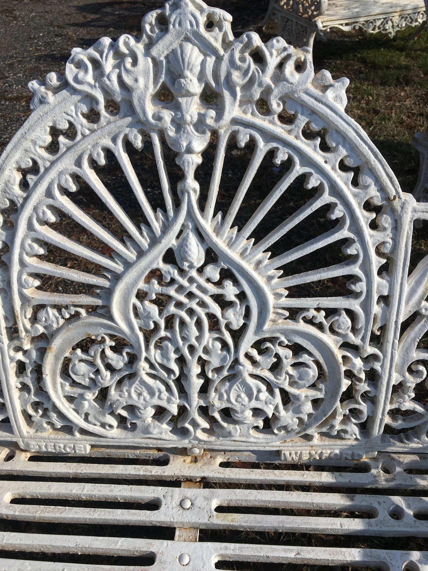 CAST IRON CROWN BENCH