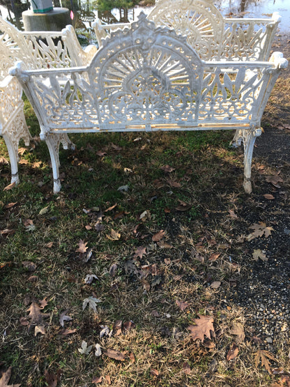 CAST IRON CROWN BENCH